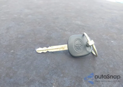 2005 Toyota Matrix Xr from USA, damaged, VIN 2T1KR32E95C389937